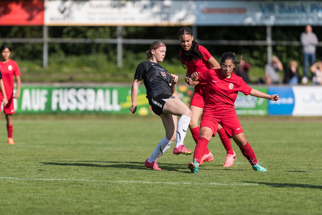 Bild 166 - wCJ VfL Pinneberg - Eimsbuetteler TV : Ergebnis: 0:5